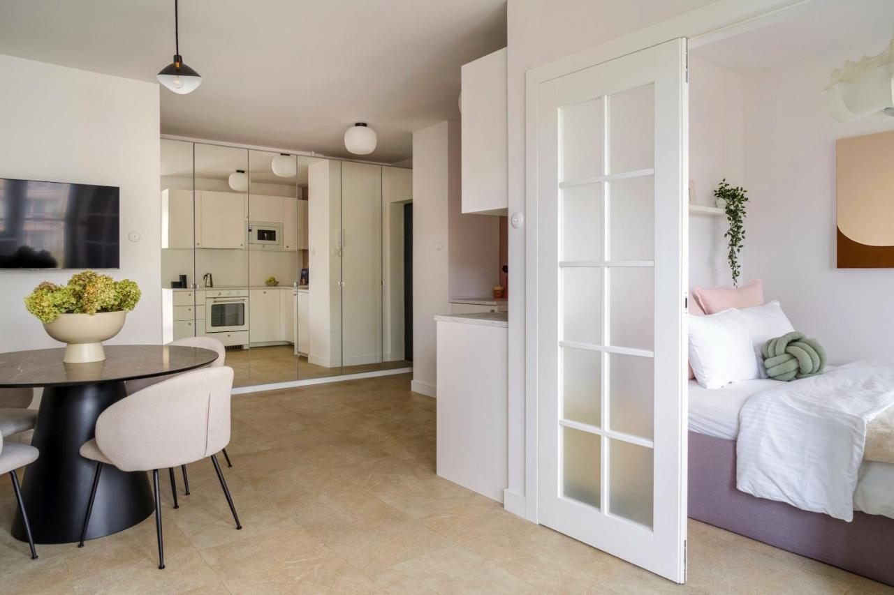Warsaw Concierge Waszyngton Lounge Apartment ภายนอก รูปภาพ